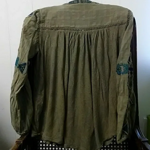 Lucky Brand Olive Blouse with Blue Embroidery - Picture 4 of 6